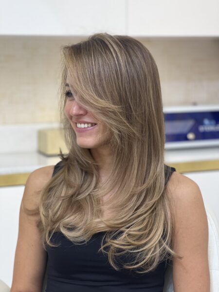 Brown Highlights Hair in Dubai – Soft Layers & Shine